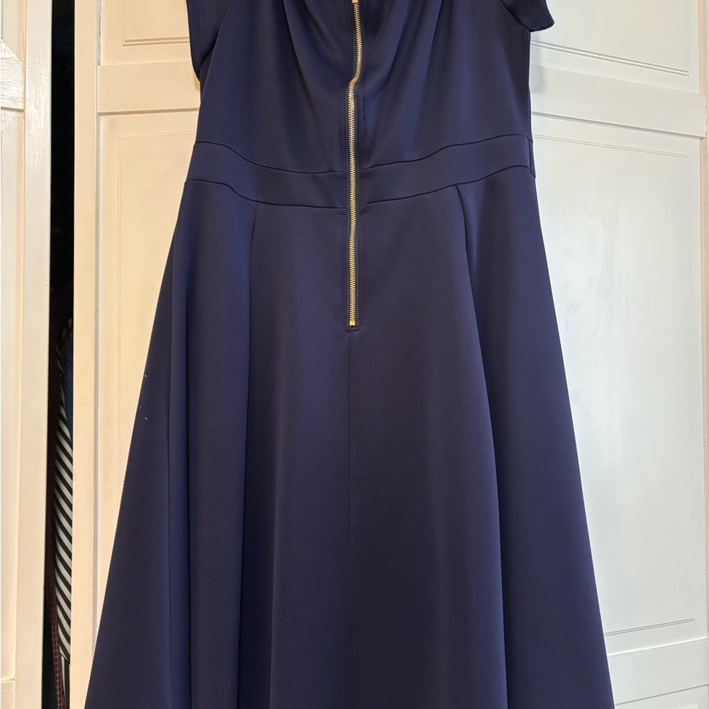 Elegant Navy Blue Off-Shoulder Dress - Picture 2 of 3
